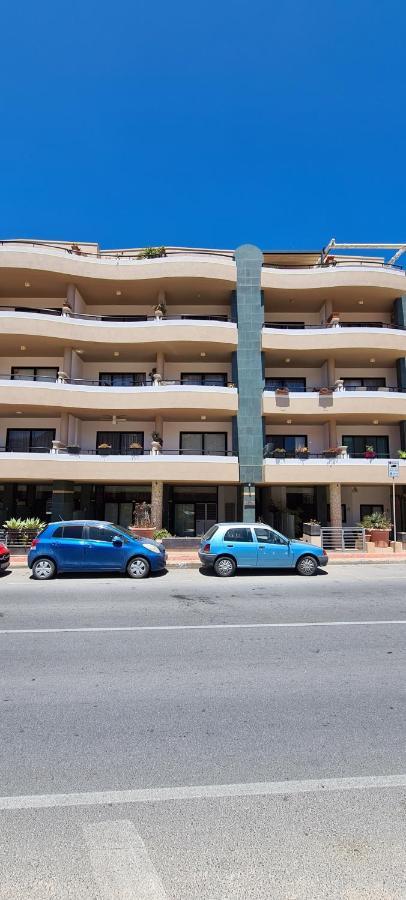 Mellieha Bay 3 Bedroom Apartment " Bliss On The Bay " Buitenkant foto